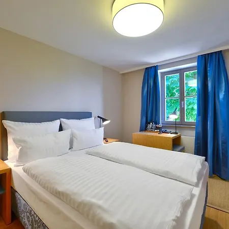 Vogelsburg Hotel Escherndorf Room photo