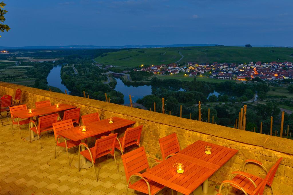 Vogelsburg 3*