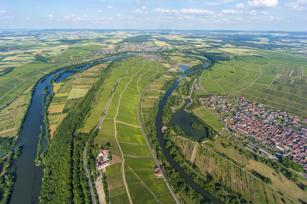 Vogelsburg 3*